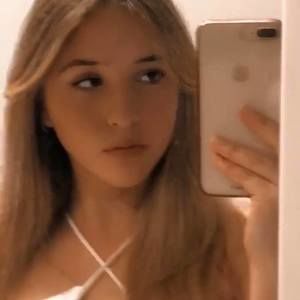 Meet your Posher, Lily